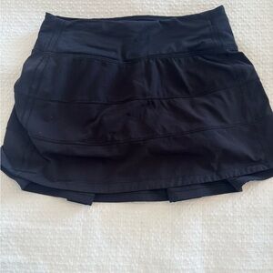 Lululemon Pace Rival Skirt mid rise - gently worn - size 0 - Black